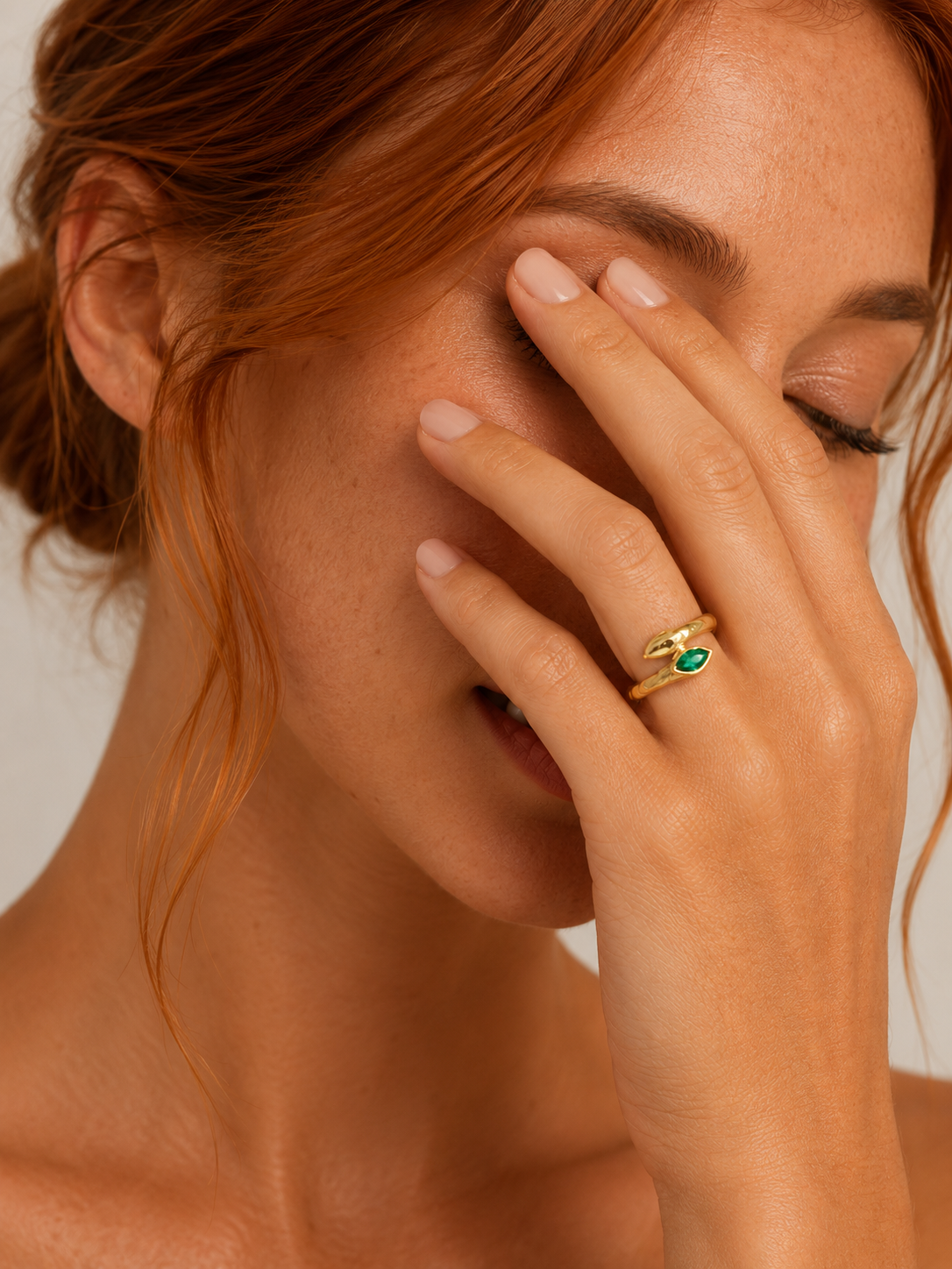 Emerald Snake Ring