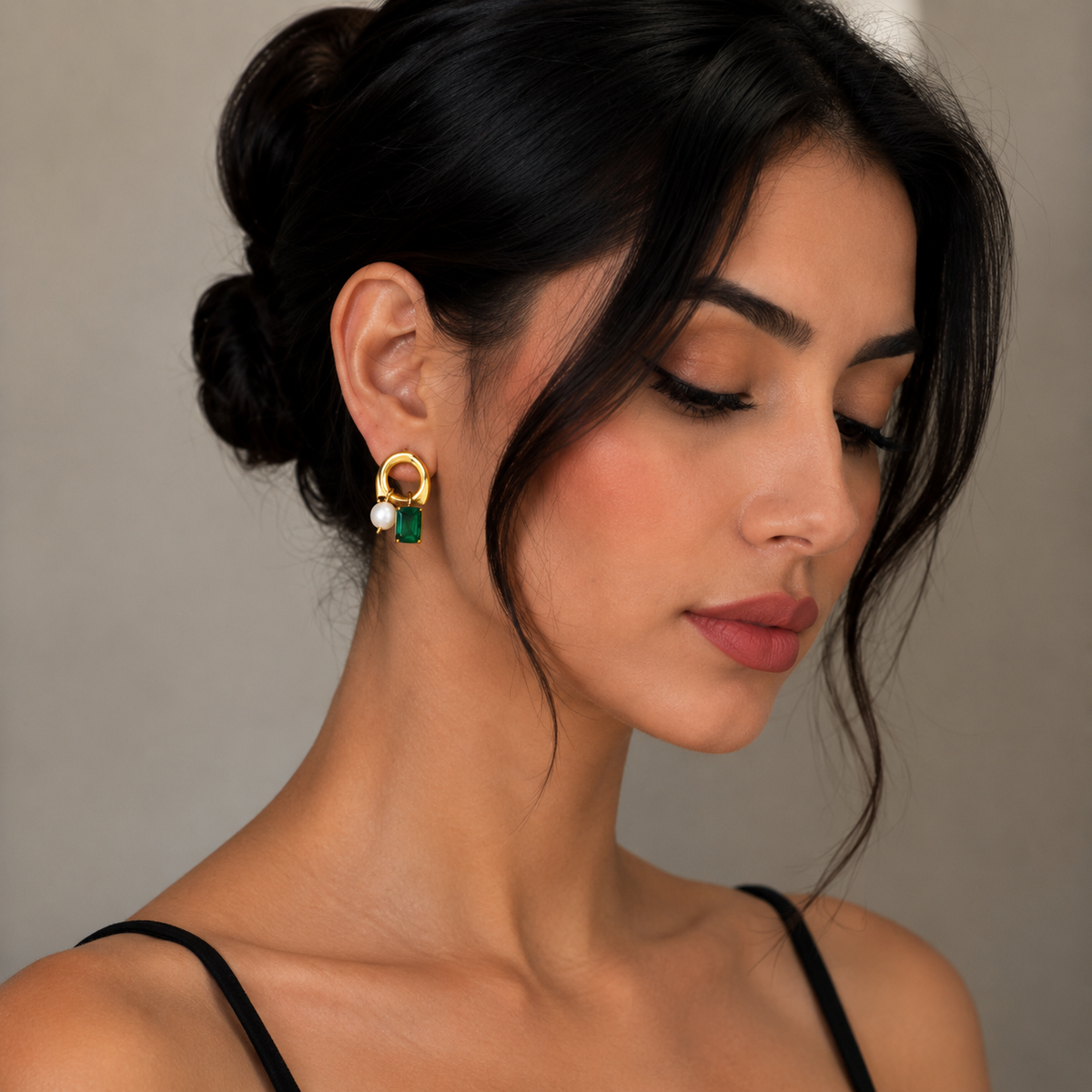 Emerald Pearl Gold Earrings