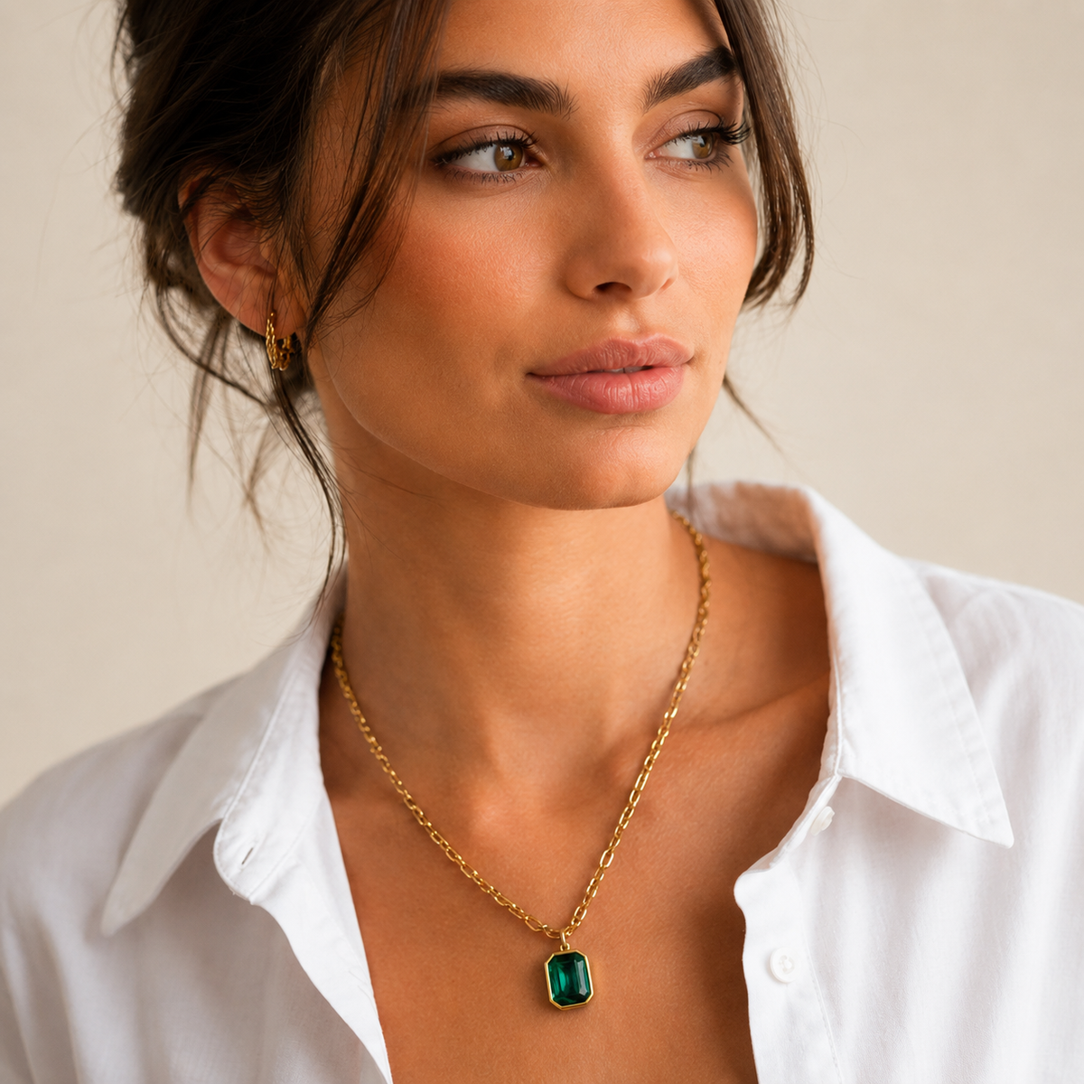 Emerald Pendant Necklace