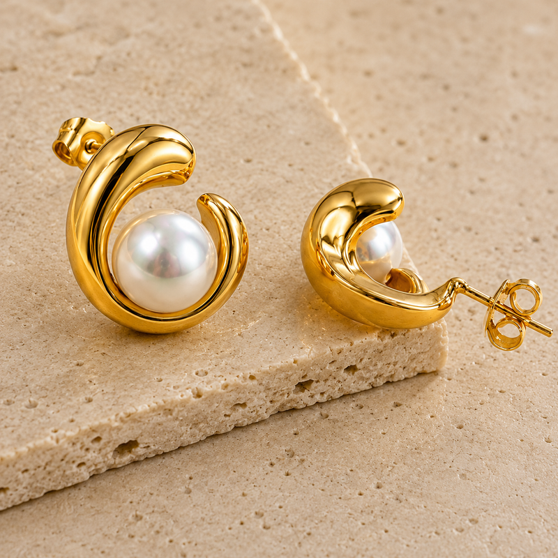 Luna Pearl Earrings
